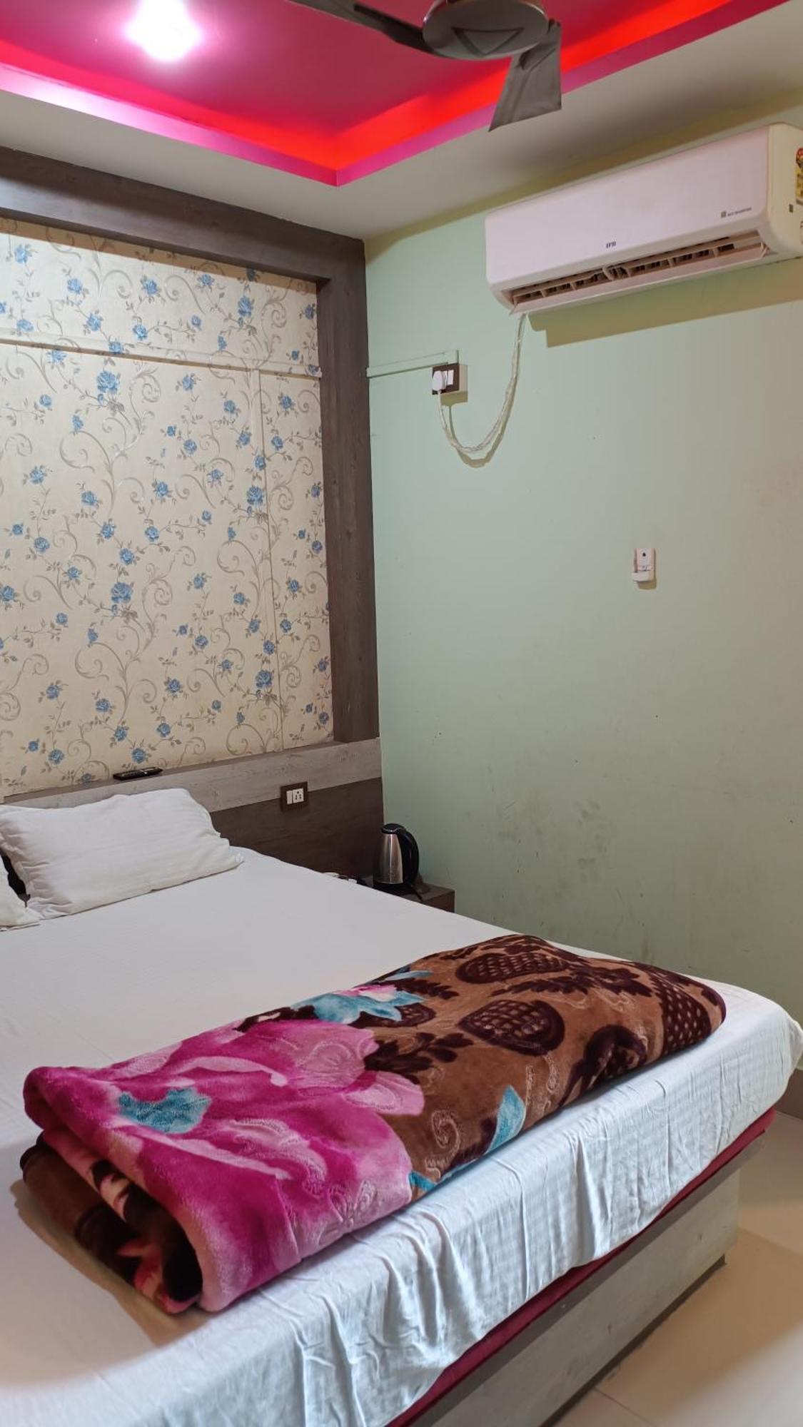Hotel Srimanta Sankardev Majuli Kültér fotó